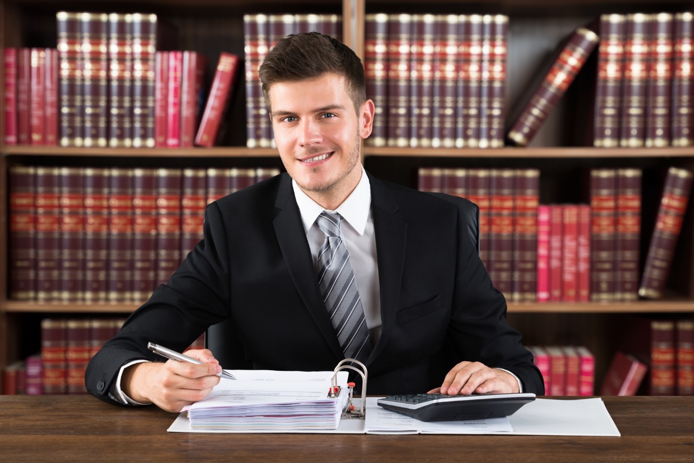 What Does a Settlement Agreement Solicitor Do?