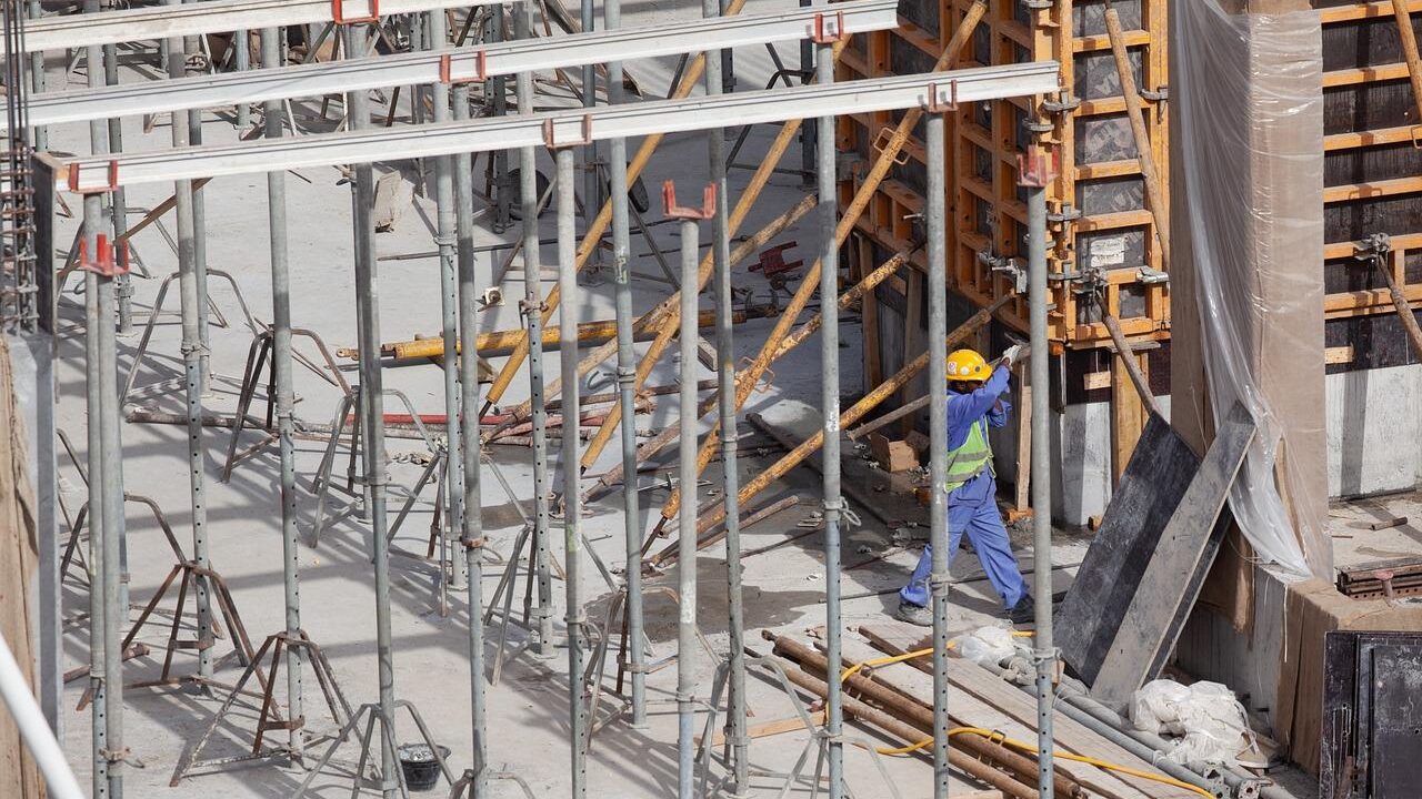 safety laws protect industrial workers